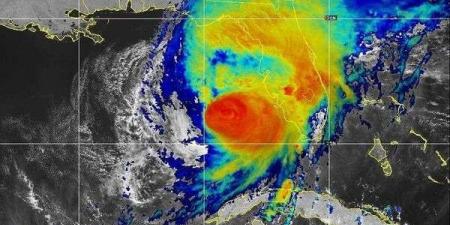 يدمر مدن بأكملها.. بيان عاجل من الأرصاد الجوية بشأن إعصار ميلتون وتحذير هام للسكان