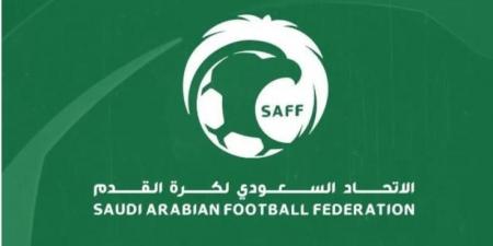 اتحاد الكرة يعلن عن طواقم تحكيم مباريات اليوم في دوري روشن السعودي