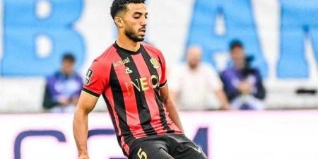 نجم الأهلي: «عبد المنعم كان مريح في مصر .. وهذه روشتة نجاحه في الدوري الفرنسي»