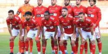 الأهلي يرتدي "القميص الأحمر والشورت الأبيض" أمام الزمالك في نهائي السوبر