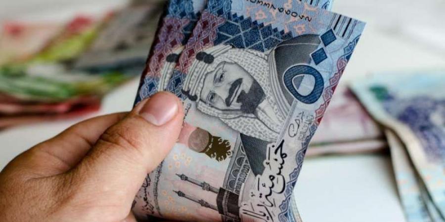 للمقبلين على العمرة.. تعرف على سعر صرف الريال السعودي بالبنوك المصرية اليوم