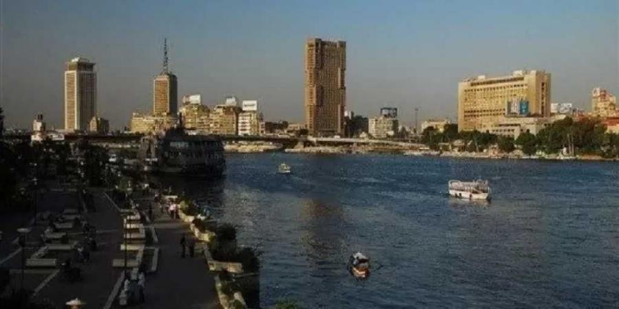 استمرار الاعتدال شمالاً وذروة تأثير الموجة الدافئة جنوباً: تفاوت الأحوال الجوية في مصر