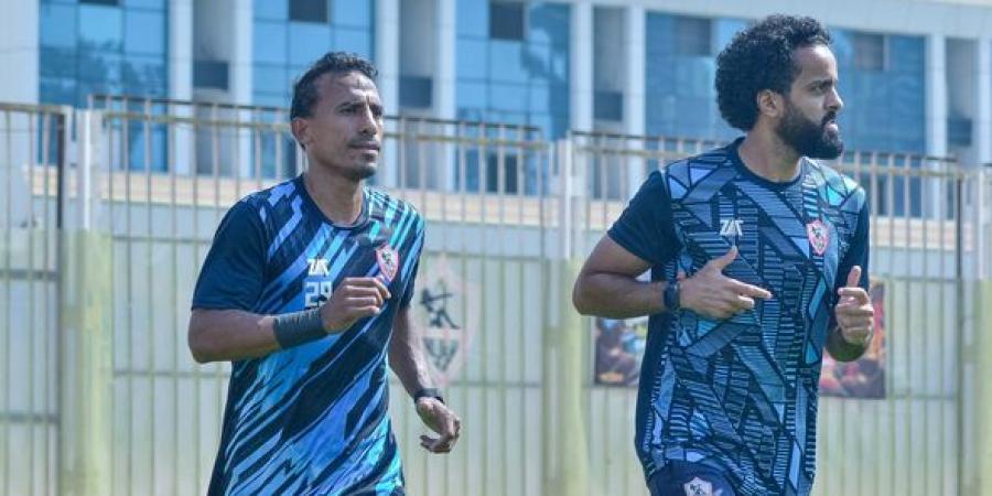 جوميز يجرى تقسيمات فنية على هامش مران الزمالك