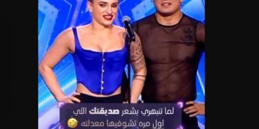 بطريقة طريفة.. باسم يوسف يداعب متسابق بـ«Arabs Got Talent» (فيديو)