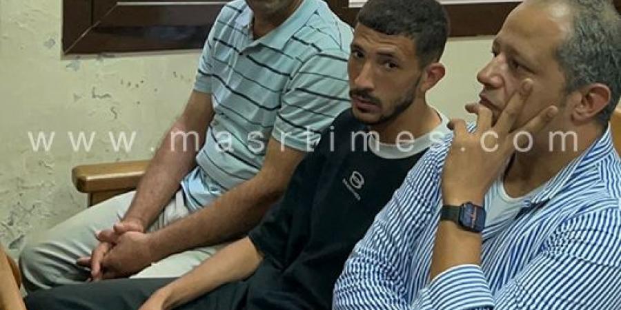 "قلق وتوتر" لاعب الزمالك أحمد فتوح مع بدء جلسة محاكمته في مطروح (فيديو)