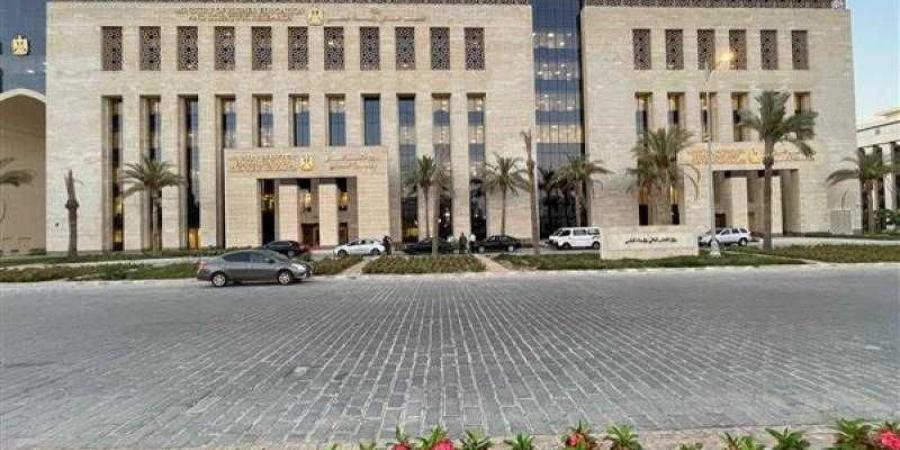 التعليم العالي تعلن فتح باب التقدم لمنح المرحلة الجامعية الأولى