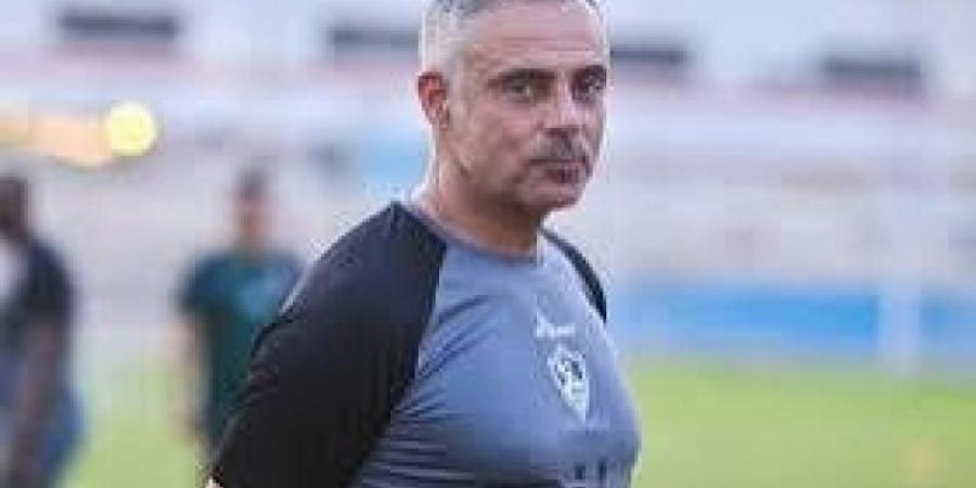 جوزيه جوميز يلقي محاضرة فنية للاعبي الزمالك قبل نهائي السوبر المصري