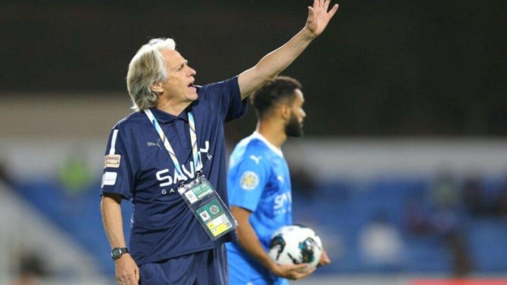 تجديد تعاقد نادي الهلال مع خيسوس لموسم واحد