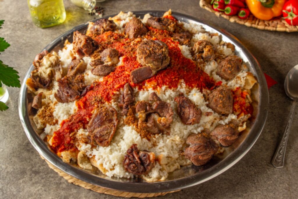 عمل الفتة المصرية