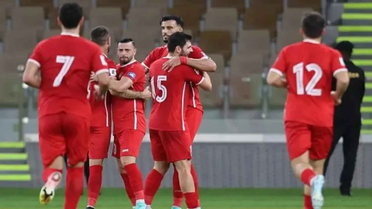الشوط الثاني.. مباراة سوريا واليابان 3-0 في تصفيات كأس العالم 2026 تردد القنوات الناقلة والتشكيل المتوقع واسم معلق اللقاء 10 تردد القنوات الناقلة لمباراة سوريا واليابان اليوم