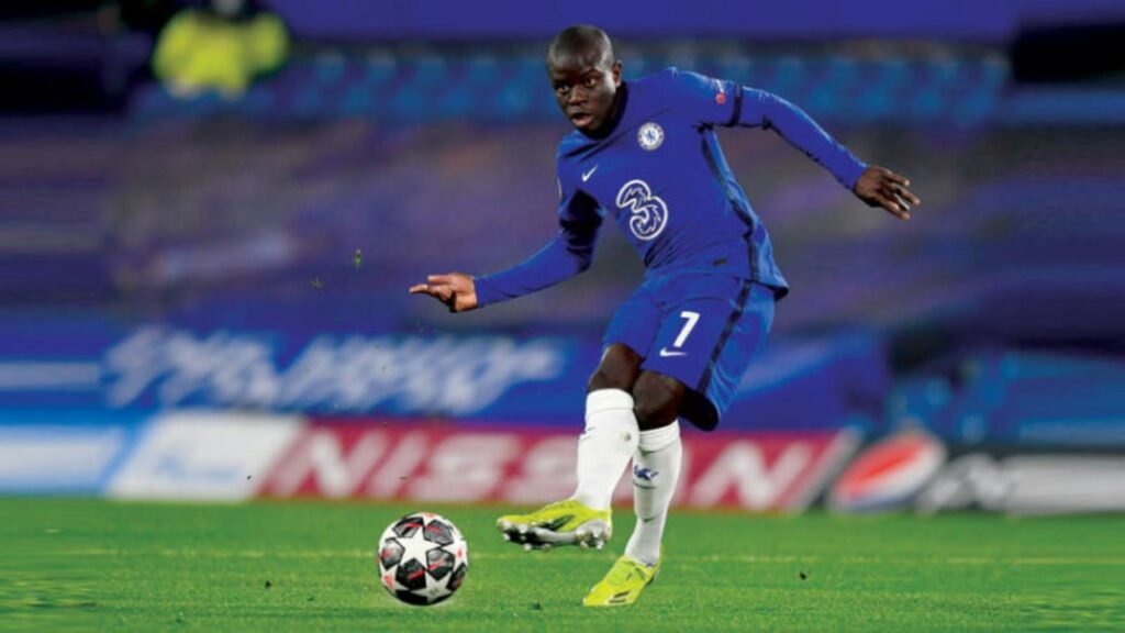 مهاجمة فلاته للهلال السعودي