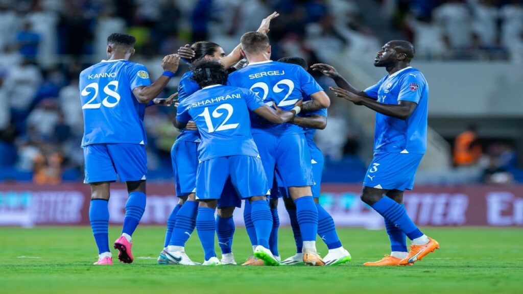 سعي الهلال للتفوق على نظيره النصر