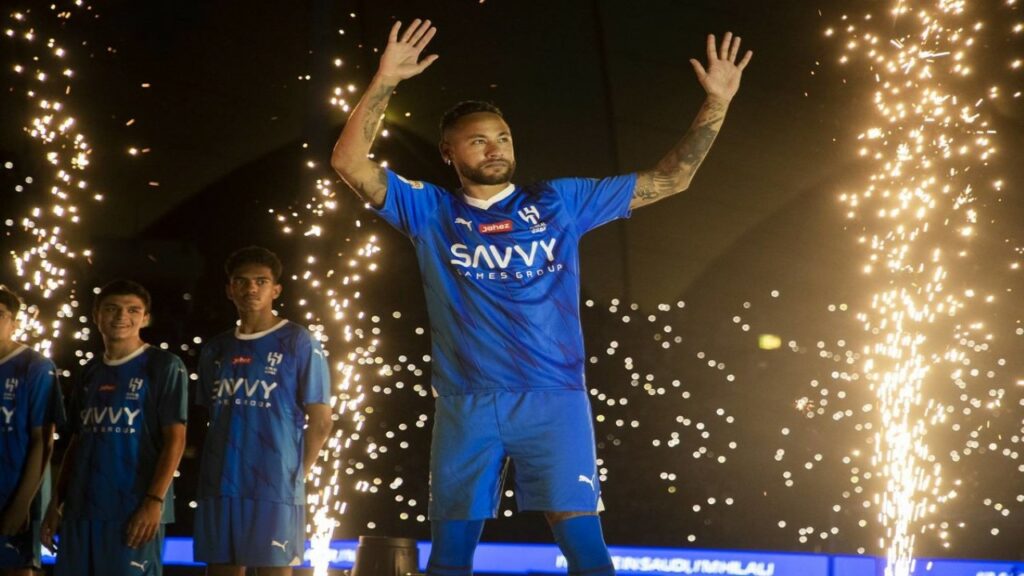 فرحة جماهير الهلال السعودي بعودة نيمار