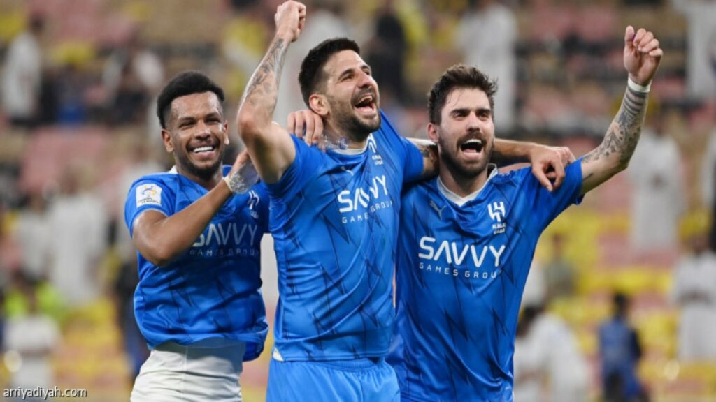 الهلال يتألق ويحصد جوائز بعد انتصار دراماتيكي
