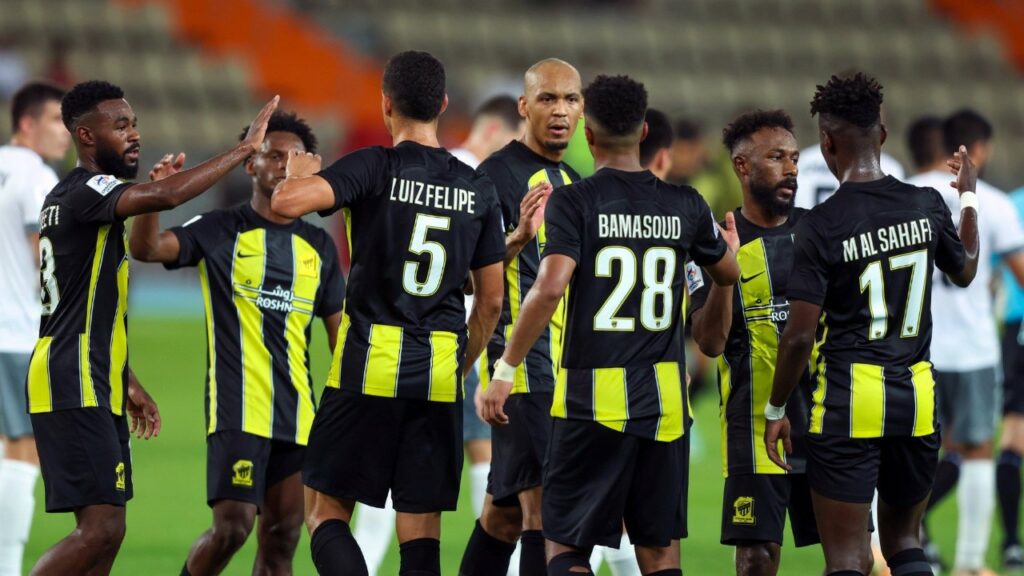 رفض المدرب الألماني دينو توبمولر عرض الاتحاد