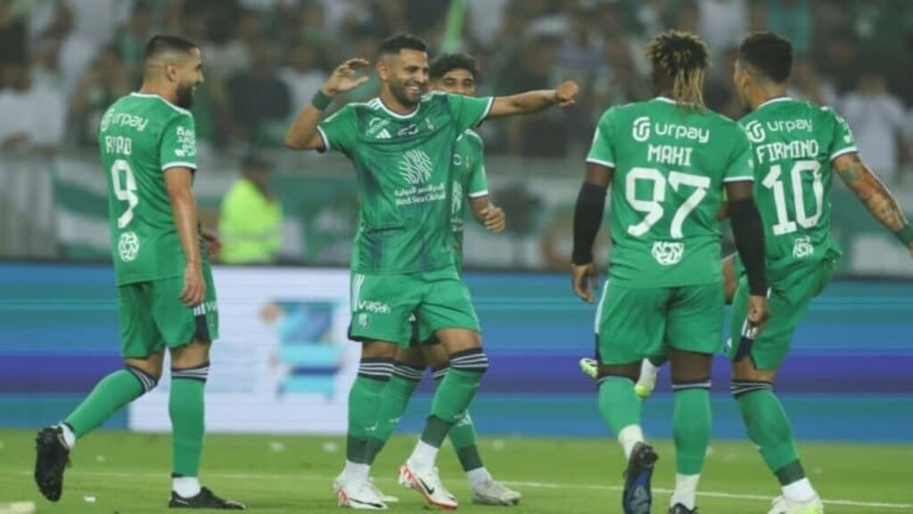 لجنة الانضباط تهدد مشاركة الهلال بعد النهائي والأهلي يستفيد