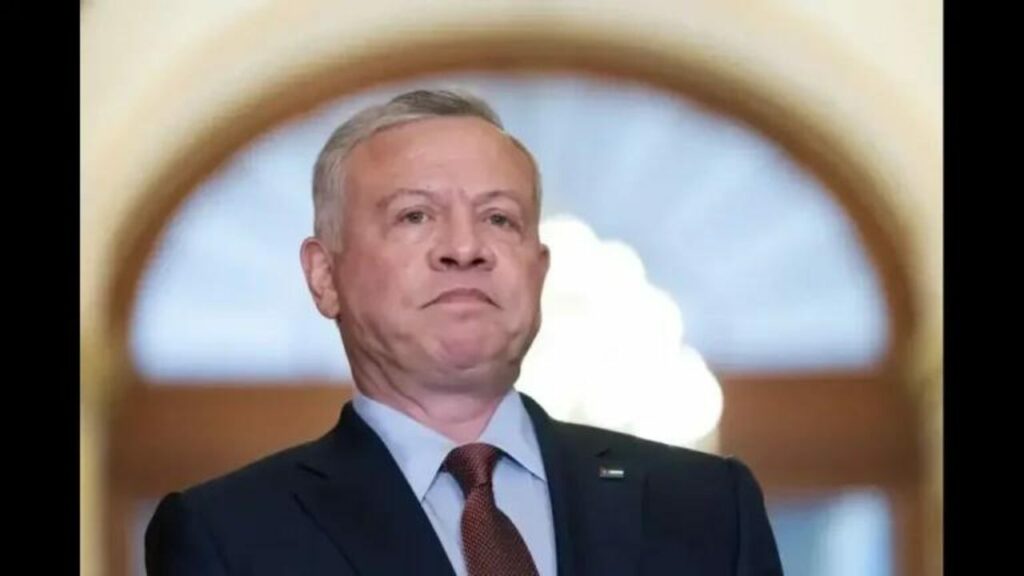 وزارة المالية الأردنية تعلن عن موعد صرف رواتب الموظفين والمتقاعدين لشهر يونيو.. وحقيقة صرف مكرمة ملكية بقيمة 100 دينار للمتقاعدين 