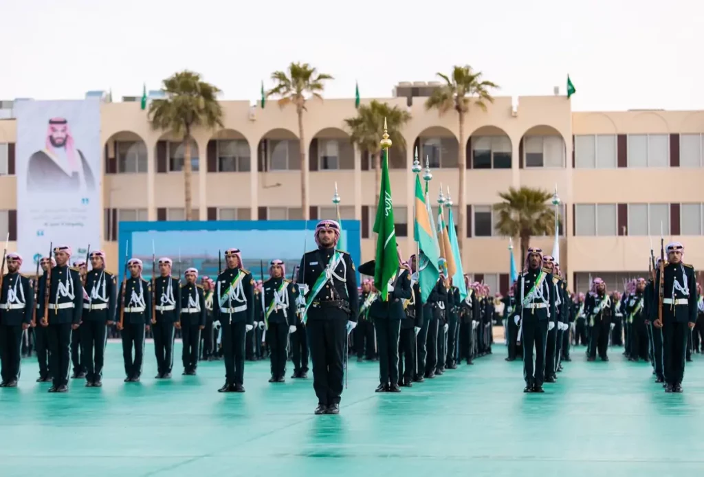 رابط التسجيل في كلية الملك خالد العسكرية 1446