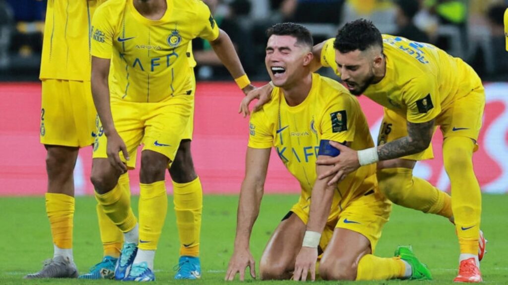 دموع رونالدو تشعل حربًا كلامية بين الدويش وجماهير الهلال