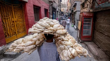 هل تغير نصيب الفرد من الخبز في بطاقات التموين بعد تطبيق الزيادة الجديدة؟ الحكومة المصرية تجيب