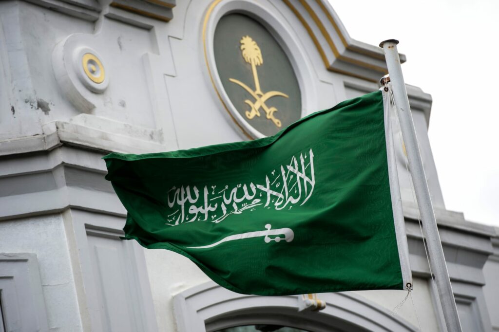 تجديد الاقامة من مكتب العمل