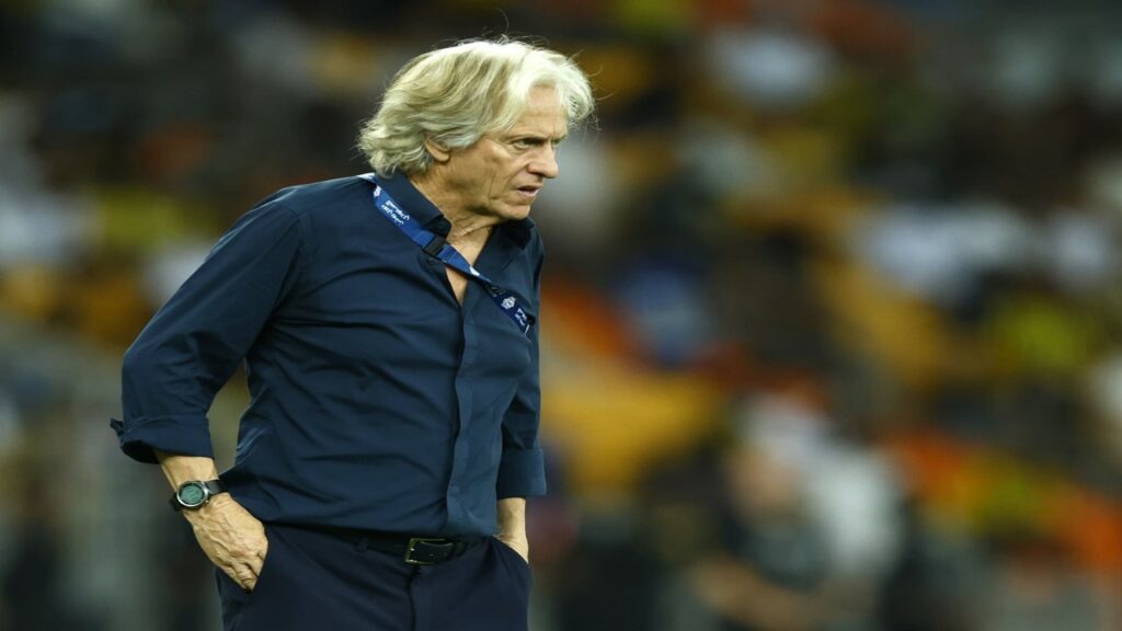سلمان الفرج يرحل عن الهلال السعودي .. ما السبب؟