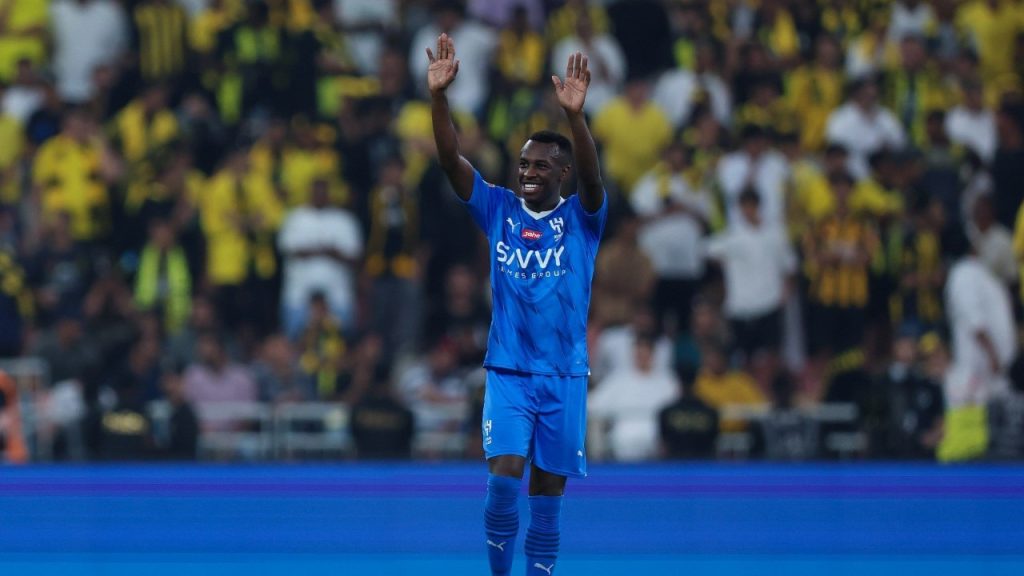 قرار الهلال يحسم بقاء أو رحيل عبد الحميد