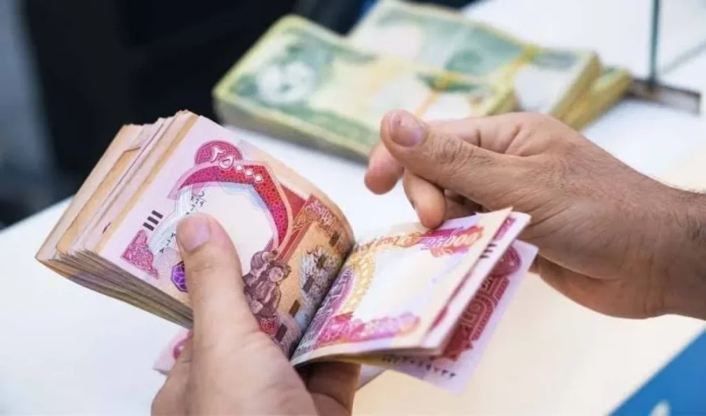 معاشات المتقاعدين في الكويت