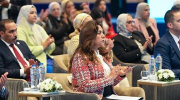 وزيرة التنمية المحلية تشارك في احتفالية إطلاق الخطة القومية التنفيذية للصحة الواحدة والإطار الاستراتيجي للتكيف الصحي مع المتغيرات المناخية – الجريدة