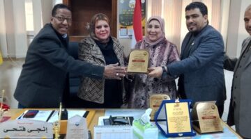 وفد حزب الجيل الديمقراطى بالإسكندرية يقوم زيارة لمقر حى العامرية أول لمناقشة عدد من الموضوعات – الجريدة