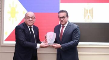 وزير الصحة يبحث مع سفير الفلبين بمصر سبل تعزيز التعاون في القطاع الصحي – الجريدة