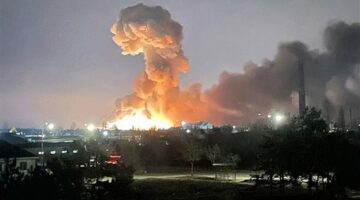 سماع دوي انفجار جراء اصطدام طائرة مسيرة في مبنى بأحد أحياء كييف – الجريدة