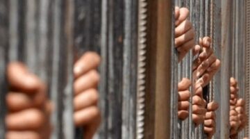 ضبط متهمين بانتحال صفة موظفين بمحافظة القاهرة للنصب على المواطنين – الجريدة