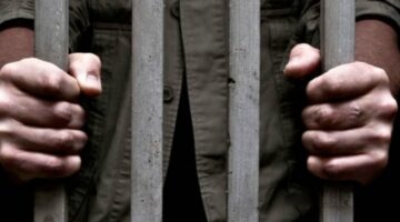 ضبط متهمين استولوا على أموال المواطنين بزعم تسهيل سفرهم لأداء مناسك العمرة – الجريدة