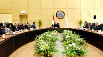 كامل الوزير يبحث مع وفد من البنك الدولي مستجدات مشروع تطوير لوجستيات التجارة بين القاهرة والاسكندرية والتعاون في أعمال ترفيق 4 مناطق صناعية ضمن برنامج التنمية المحلية بصعيد مصر – الجريدة