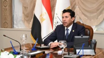 وزير الشباب والرياضة يجتمع بمجموعة العمل البحثية لدعم التنمية البشرية والتنشئة – الجريدة