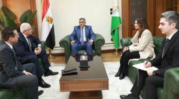 محافظ الجيزة يلتقى سفير دولة إذربيجان لبحث سبل التعاون والتبادل الثقافى – الجريدة