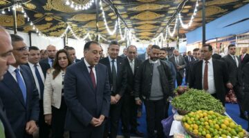 رئيس الوزراء: افتتاح 28 معرضاً آخر تحت شعار ”أهلاً رمضان” بالفيديو كونفرانس تنتشر على مستوى مراكز ومدن وأحياء المحافظة | الاقتصاد – الجريدة