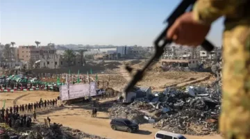أسير إسرائيلي مفرج عنه يطالب باستمرار صفقة التبادل – الجريدة