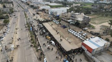 الجيش الإسرائيلي يؤكد وصول ثلاثة محتجزين محرَّرين من غزة إلى إسرائيل – الجريدة