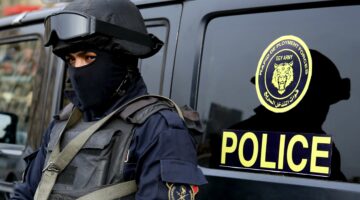 بعد مطاردة مثيرة.. سقوط أخطر عصابة لسرقة بطاريات شبكات المحمول بالقاهرةى – الجريدة