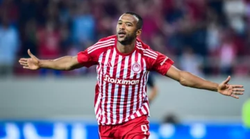 أيوب الكعبي يتألق بثنائية ويقود أولمبياكوس للفوز واعتلاء صدارة الدوري اليوناني – الجريدة