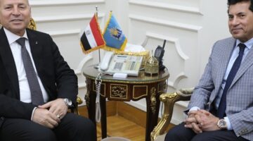 وزير الشباب والرياضة ومحافظ القاهرة يبحثان التعاون المشترك – الجريدة