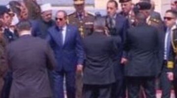 الرئيس السيسى يؤدى صلاة الجمعة بمسجد المشير طنطاوى بذكرى العاشر من رمضان – الجريدة