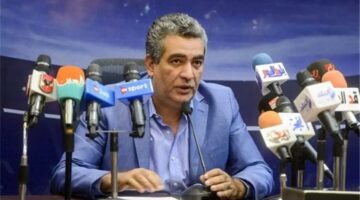 أحمد مجاهد يسخر من تدخله في أزمة مباراة الأهلي والزمالك