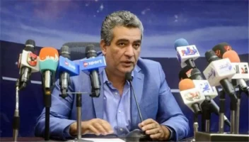 أحمد مجاهد يسخر من تدخله في أزمة مباراة الأهلي والزمالك