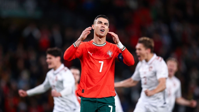 1742783259 Ronaldo20misses20penalty20with20portugal
