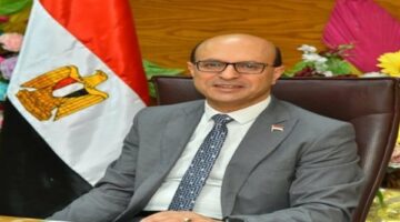 رئيس جامعة أسيوط يمنح طلاب ذوي الهمم سنويًا: التفاصيل