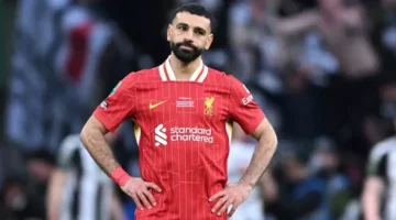تقارير: عقود صلاح وفان دايك عبء على ليفربول