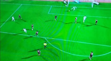زمالك يفوز 2-1 على سيراميكا بفضل زيزو في الدقيقة 90.